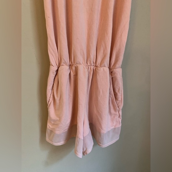 Alo yoga romper jumpsuit knit & sheer fabrics pink - Picture 2 of 9